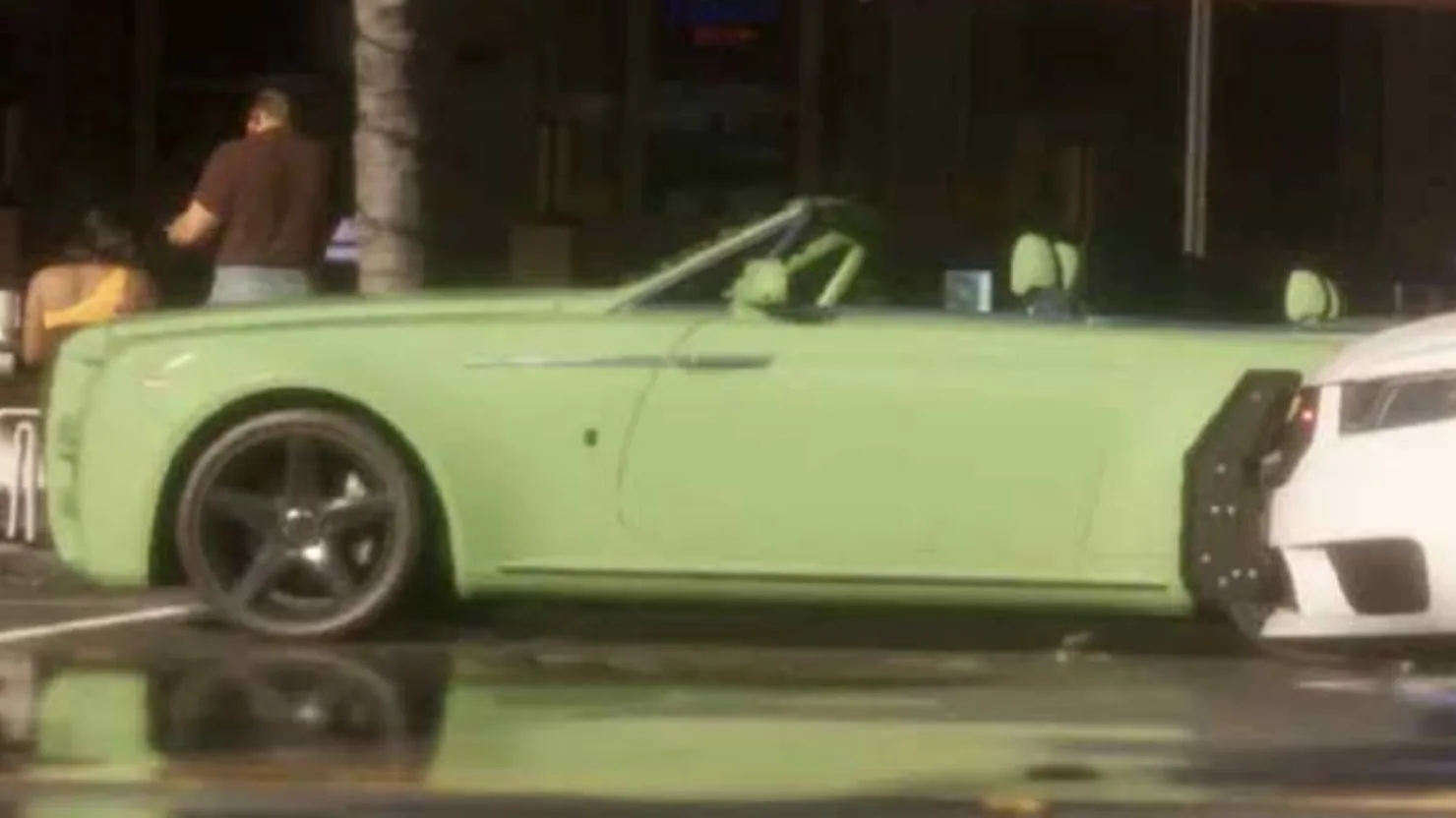 Buckingham Windsor Drop convertible from GTA 6