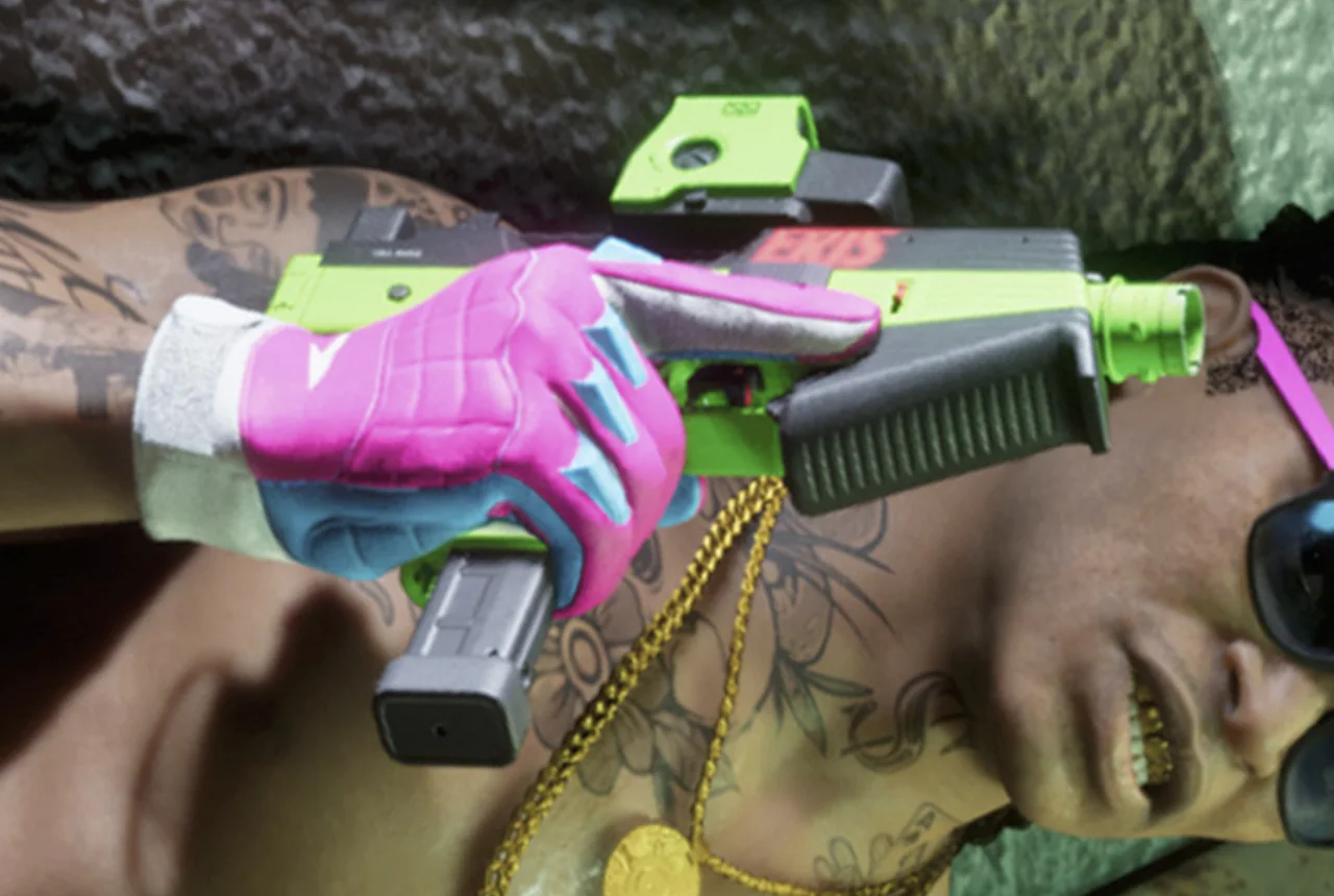 Pink-gloved hand gripping a lime-green SPP machine pistol in GTA 6