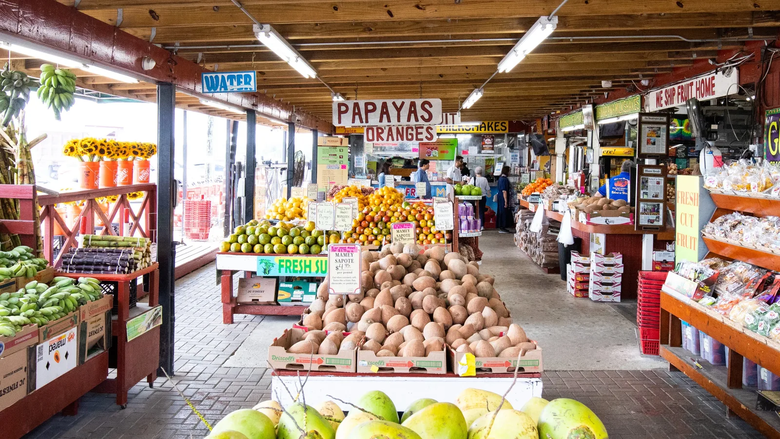Robert Is Here fruit stand in Homestead, Florida