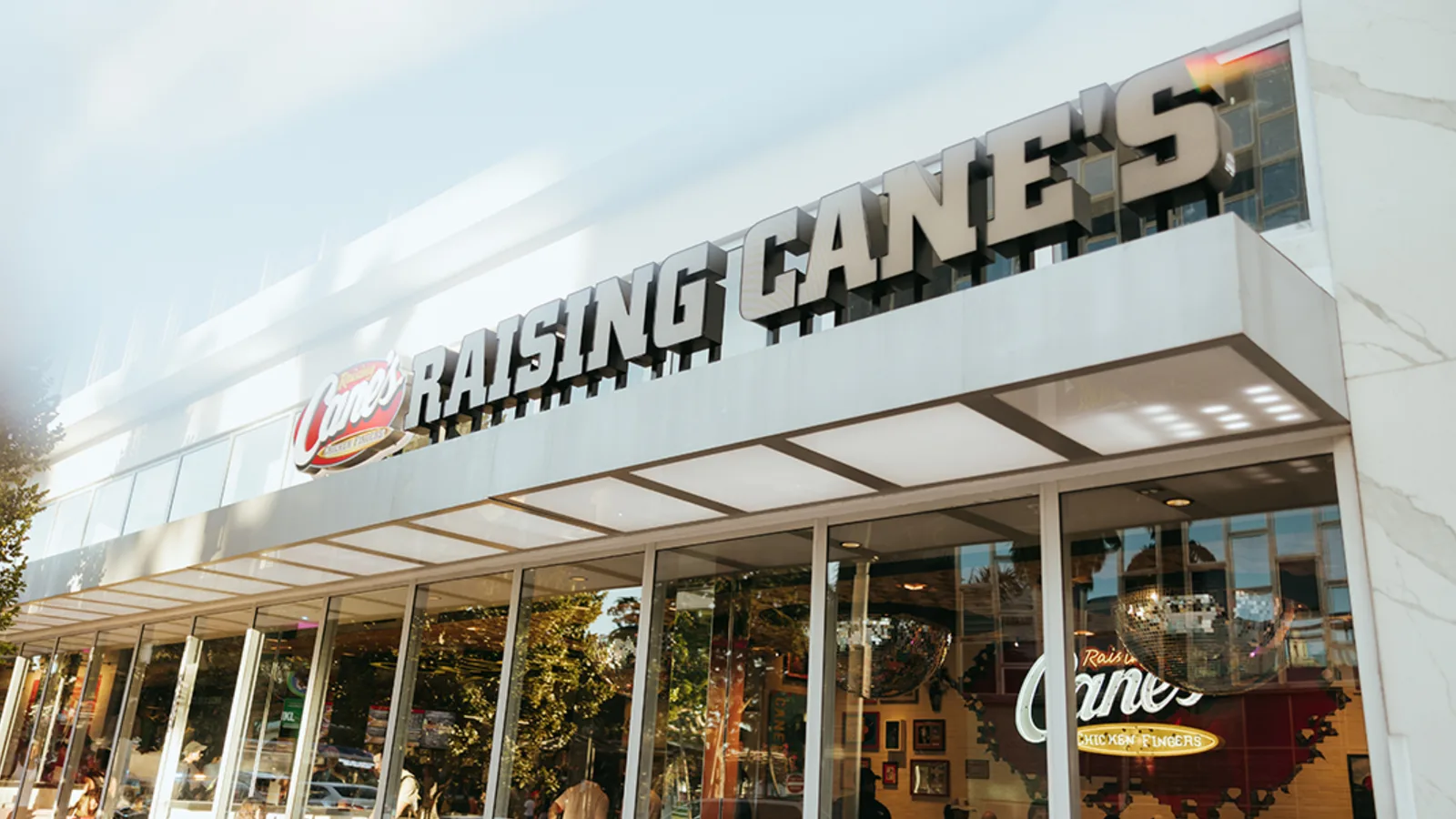 A restaurant frontage at 1651 Washington Avenue in Miami Beach