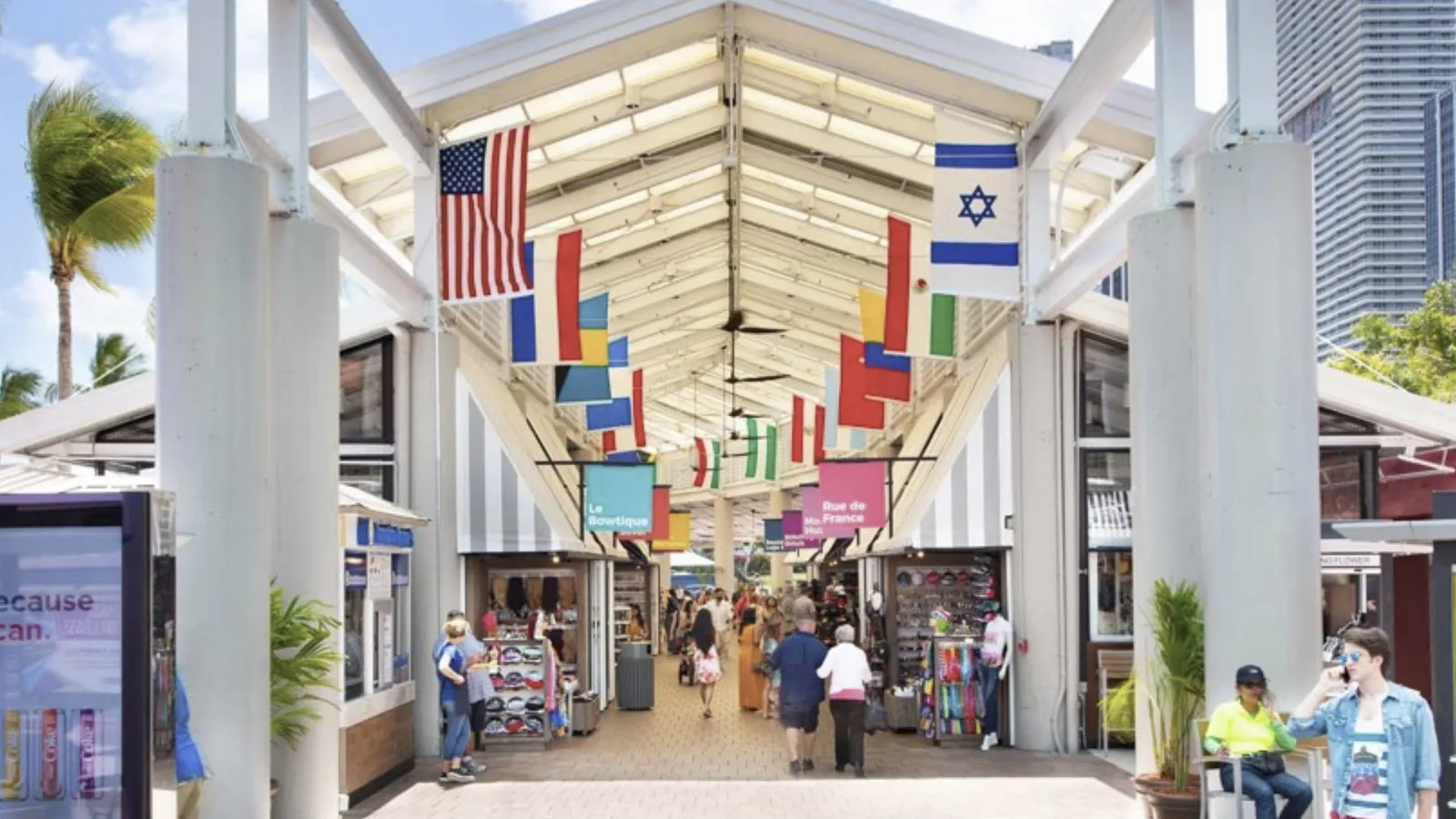 Bayside Marketplace on Biscayne Bay, Miami