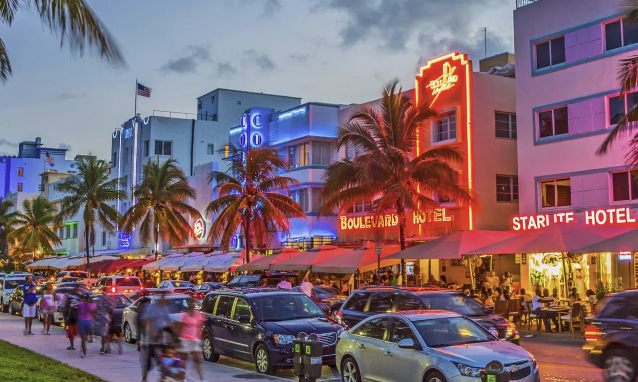 Ocean Drive at dusk, Miami Beach