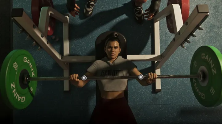 Lucia on the bench press