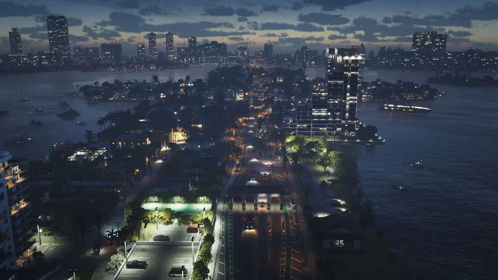 Vice City at night, the kind of atmospheric night-time set piece that would be hard to preserve on weaker hardware