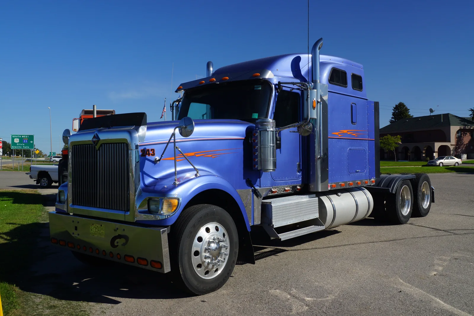 International 9000/9200 (1994)